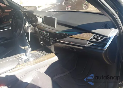 2018 BMW X5 xDrive35I z USA, uszkodzony, nr VIN 5UXKR0C52J0Y02085